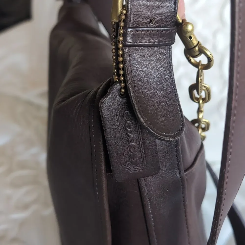 Vintage Coach Whitney Mahogany 🤎 Leather Large Crossbody With Gold Charm Chain